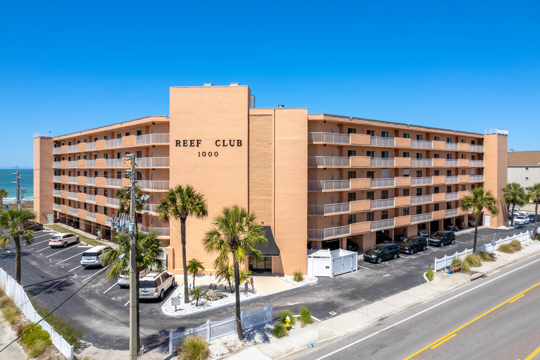 Reef Club in Indian Rocks Beach, FL - Building Photo