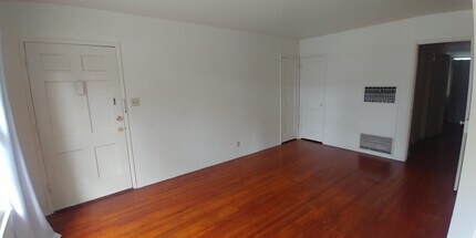 424 E Freeland St, Unit 2 in Long Beach, CA - Building Photo - Building Photo