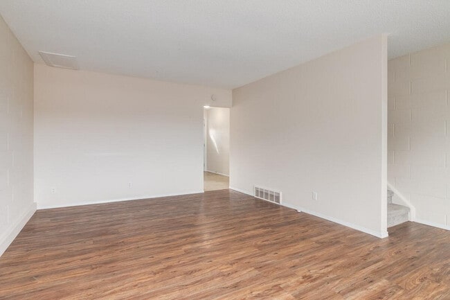 Parkland Townhomes in Medicine Hat, AB - Building Photo - Building Photo