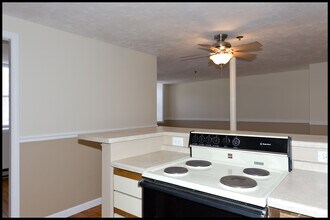 3 Cook St, Unit #32 in Douglas, MA - Building Photo - Building Photo