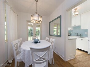 116 3rd St N in Naples, FL - Building Photo - Building Photo