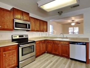 825 Barrel Point in San Antonio, TX - Building Photo - Building Photo