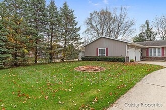 688 Dawn St SE in Grand Rapids, MI - Building Photo - Building Photo