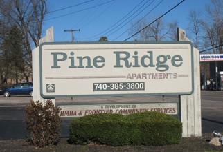 Pine Ridge in Logan, OH - Foto de edificio - Building Photo