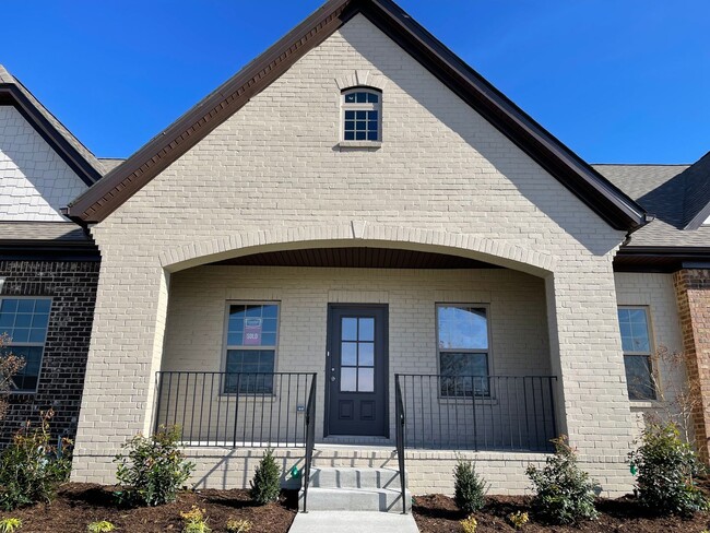 property at 818 Griff Ln