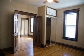 620 11th Ave SE in Minneapolis, MN - Building Photo - Building Photo