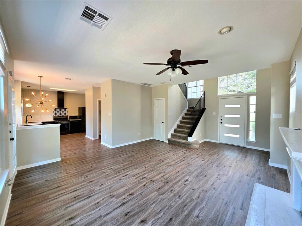 13427 Athens Trail in Austin, TX - Building Photo