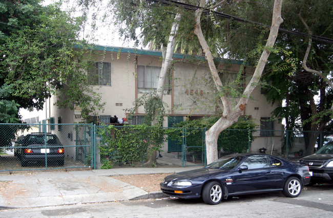 4538-4546 Willow Brook Ave in Los Angeles, CA - Foto de edificio - Building Photo