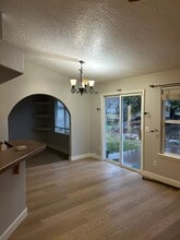 3720 E Presidential Dr in Meridian, ID - Foto de edificio - Building Photo