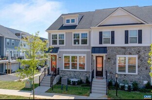 805 Park Ridge Dr in Crozet, VA - Building Photo