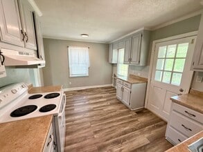 1416 Beech Dr in Burlington, NC - Building Photo - Building Photo