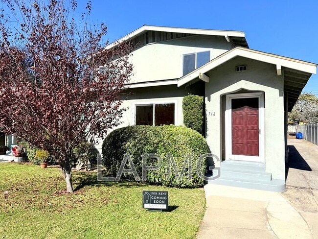 property at 714-716 El Centro St