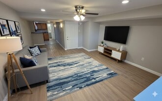 10903 Nandina Ct in Philadelphia, PA - Building Photo