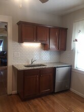 906 Ackerman Ave, Unit 1 in Syracuse, NY - Building Photo - Building Photo