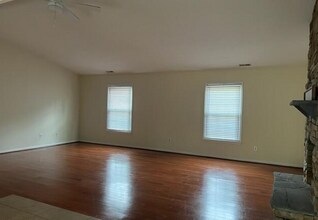 1255 Titus Ln in Jacksonville, NC - Building Photo - Building Photo