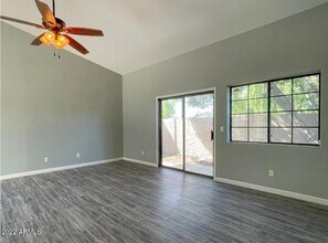 1124 E Rose Ln in Phoenix, AZ - Building Photo - Building Photo