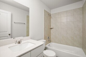 3004 Wood Lily Dr in Brookshire, TX - Building Photo - Building Photo