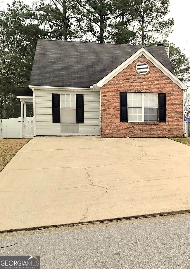 property at 1504 Cain Ct