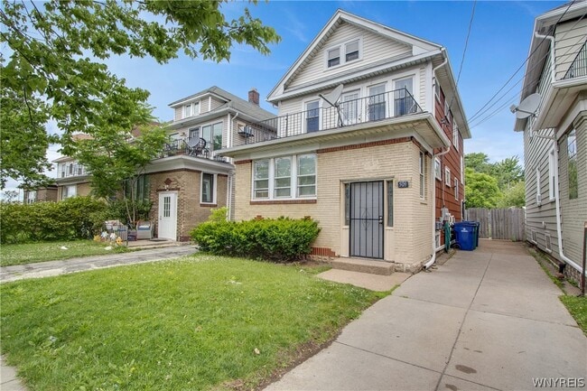 property at 509 Hinman Ave