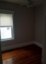 24 Dimick St, Unit 3 in Somerville, MA - Foto de edificio - Building Photo