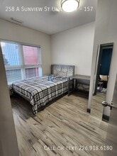 258A Sunview St in Waterloo, ON - Building Photo - Building Photo