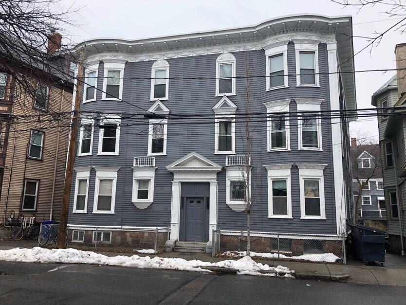 79 Brook St, Unit 3R in Brookline, MA - Building Photo