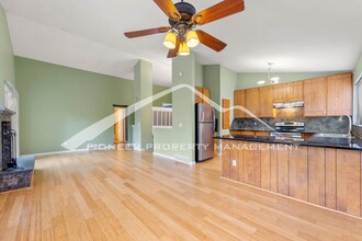 9806 Garrison Ct in Westminster, CO - Building Photo - Building Photo