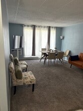 9701 N Dee Rd in Niles, IL - Building Photo - Building Photo