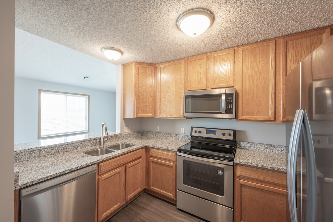 16198 71st St NE in Otsego, MN - Building Photo