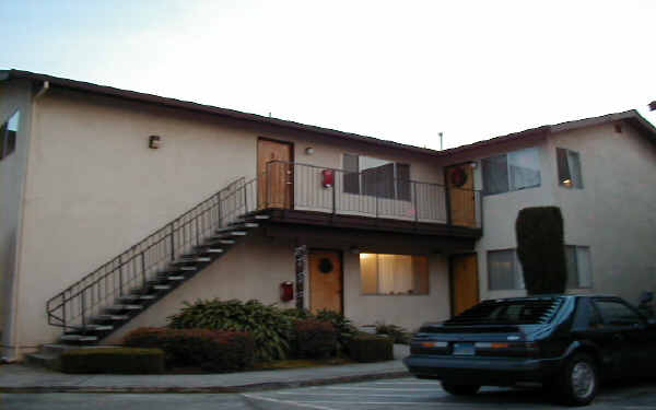 21559-21565 Banyan St in Hayward, CA - Foto de edificio - Building Photo