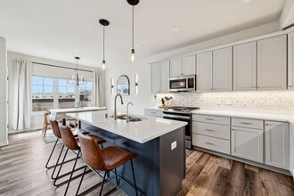 2945 N 186th St in Brookfield, WI - Foto de edificio - Building Photo
