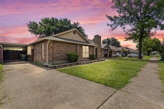 713 Lemons St in Cedar Hill, TX - Building Photo - Building Photo