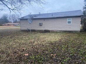 1103 S Lilly St in Blytheville, AR - Building Photo - Building Photo