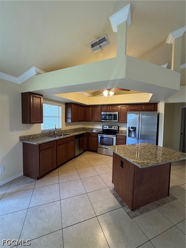 2314 SW 22nd Terrace in Cape Coral, FL - Building Photo - Building Photo