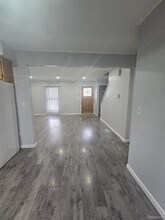 8410 Hickory Dr in Sterling Heights, MI - Building Photo - Building Photo