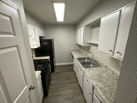 642 Morningview Dr in San Antonio, TX - Building Photo