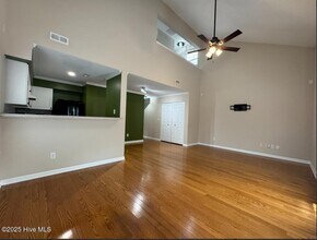 4528 Crawdad Ct in Wilmington, NC - Building Photo - Building Photo