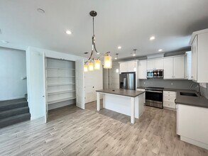3826 Sebright Rd in San Luis Obispo, CA - Building Photo - Building Photo