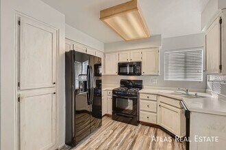 348 Dockside Ct in Las Vegas, NV - Building Photo - Building Photo