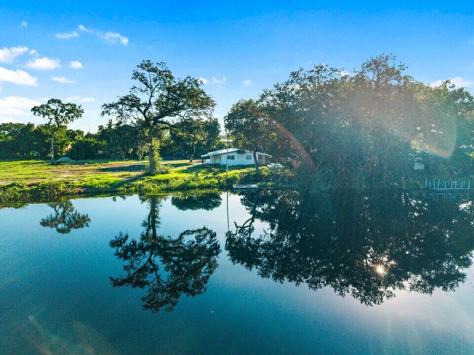 3360 N 57th Dr in Hollywood, FL - Building Photo