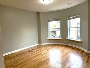 1019 E 62nd St in Chicago, IL - Foto de edificio - Building Photo