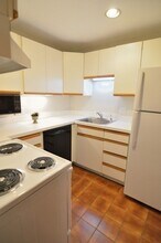 129 Beacon St, Unit #1 in Boston, MA - Building Photo - Building Photo