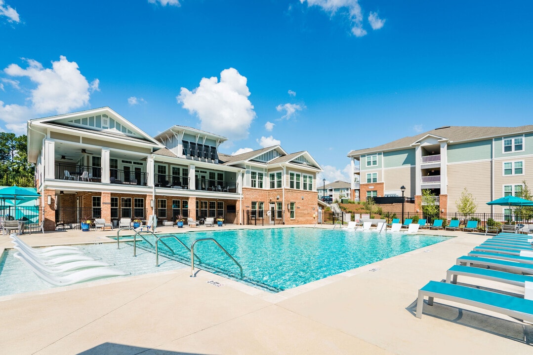 Mosby Ingleside in North Charleston, SC - Building Photo