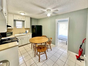 5841 Sun Glo Ave in Port Richey, FL - Building Photo - Building Photo