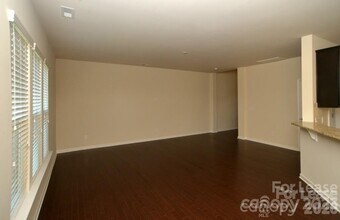 3441 Park South Station Blvd in Charlotte, NC - Foto de edificio - Building Photo