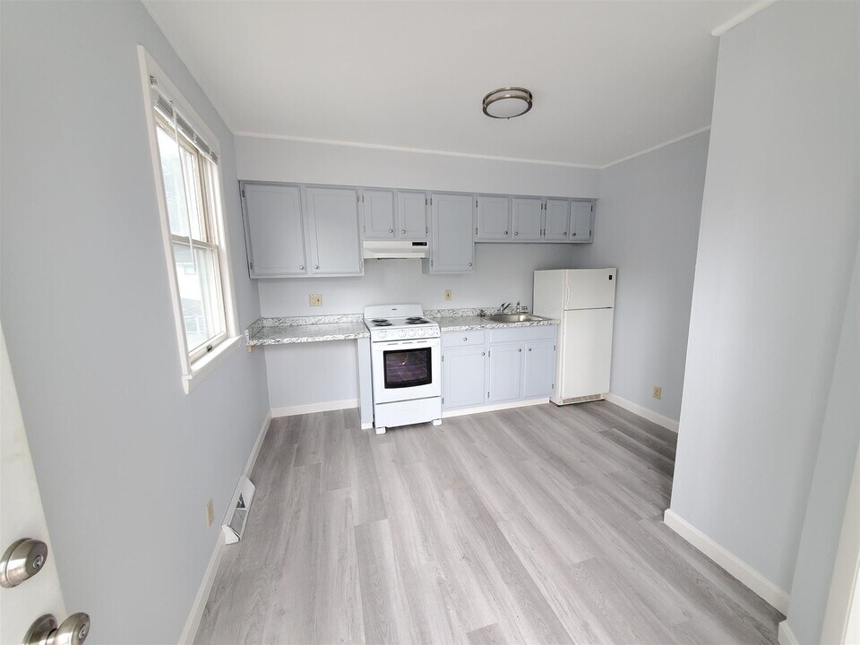 145 Highland Ave, Unit 1 in Somerville, MA - Foto de edificio