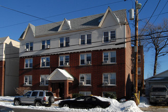 Morgan Place Apartments in North Arlington, NJ - Building Photo - Building Photo