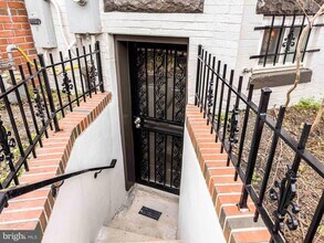 27 Todd Pl NE in Washington, DC - Building Photo - Building Photo