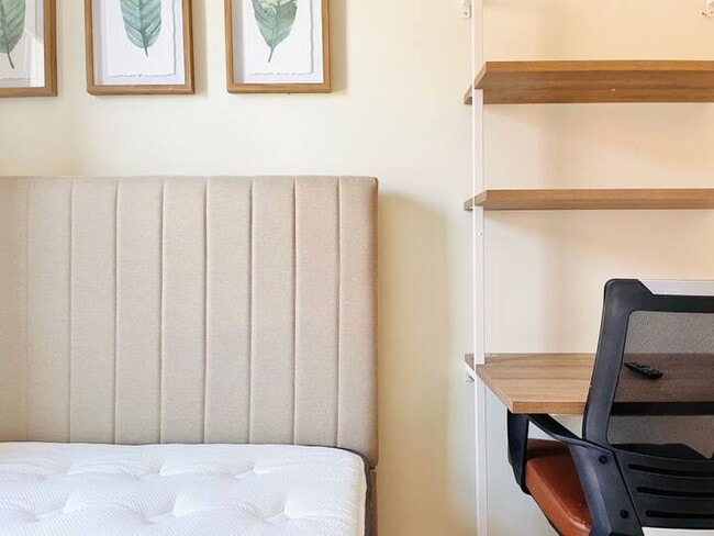 Furnished room/NOT APARTMENT in Brooklyn, NY - Building Photo - Building Photo