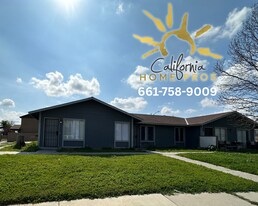 685 Woodside Dr in Wasco, CA - Building Photo